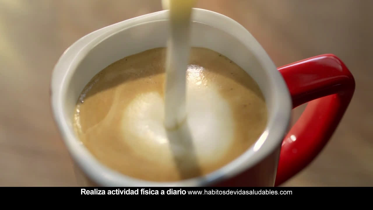 Nescafe Vuelve a disfrutar de tus desayunos con Nescafé Classic anuncio