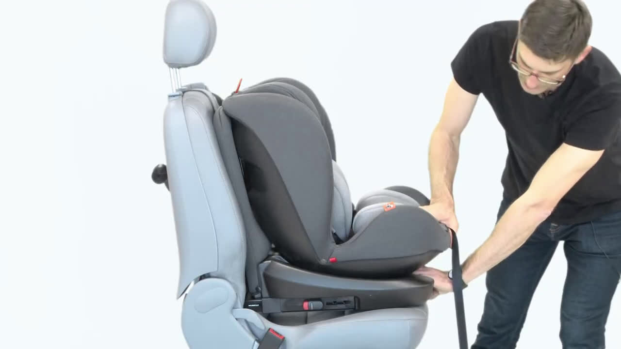Carrefour Mundo bebé - Silla Babyauto Revolta Fix anuncio
