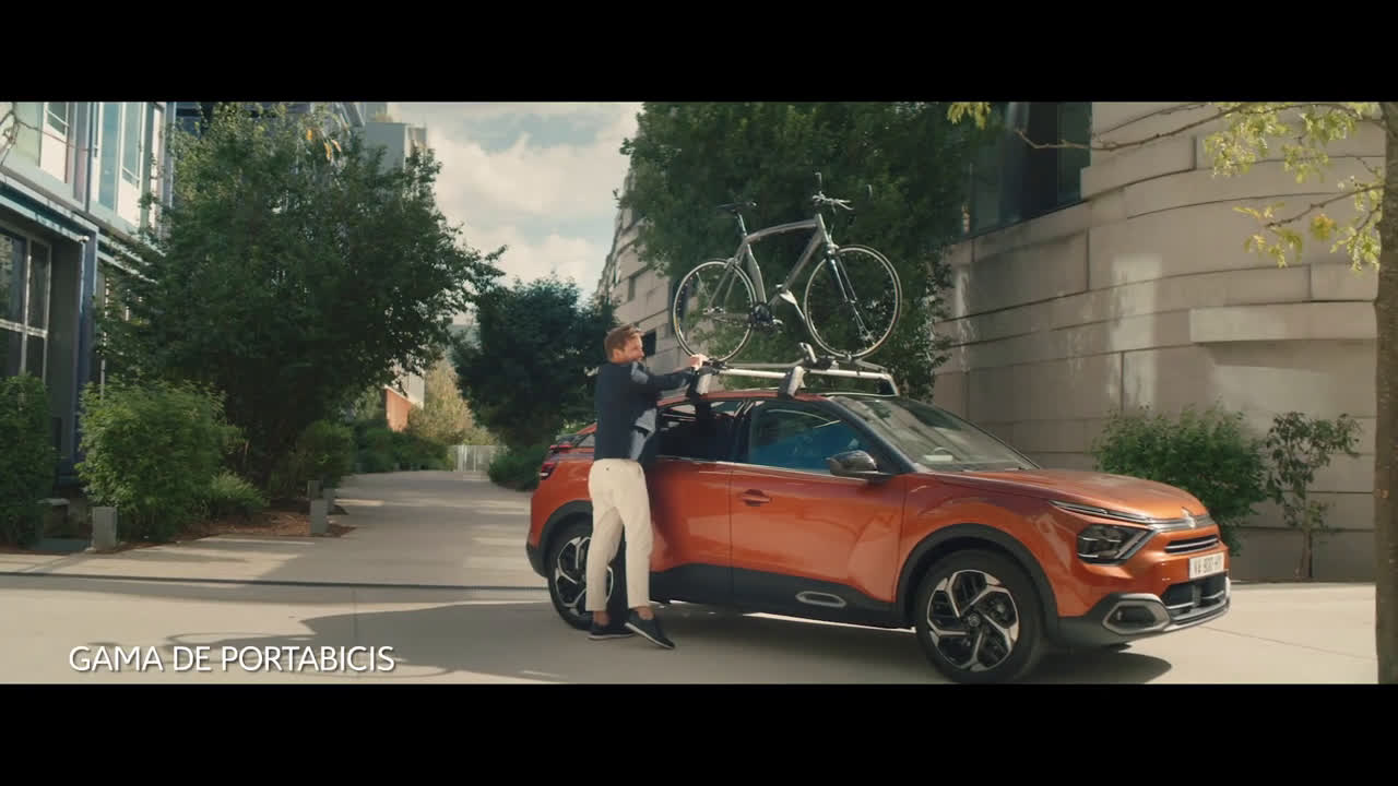 Nuevo Citroën C4 & ë-C4 - Accesorios Confort y Soluciones de Transporte Trailer