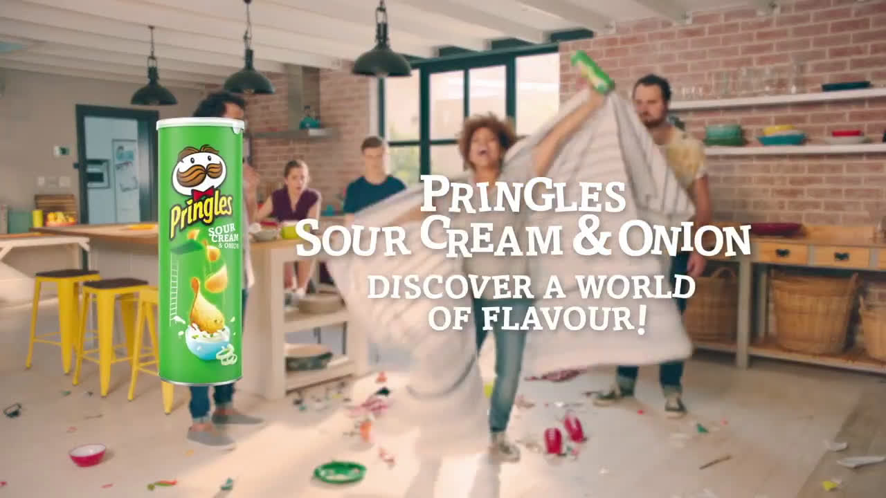 Pringles Where will Pringles Sour Cream & Onion take you? anuncio
