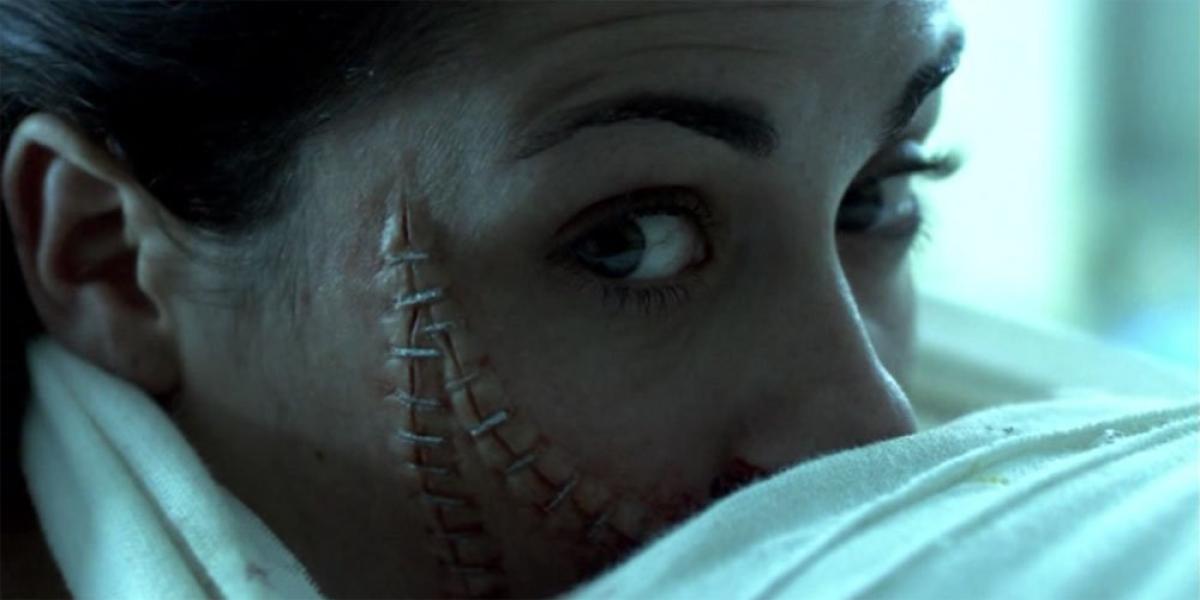 kann man „The Human Centipede“ online sehen?