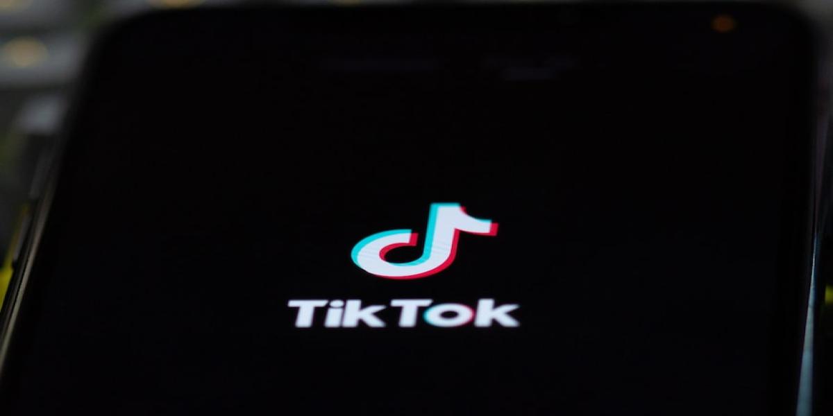 automatisches Scrollen in TikTok - abancommercials.com