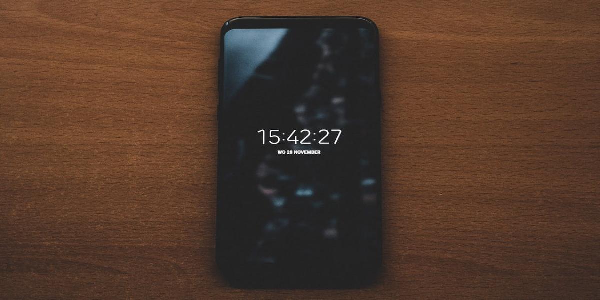Make Picture Fit as a Wallpaper on Android