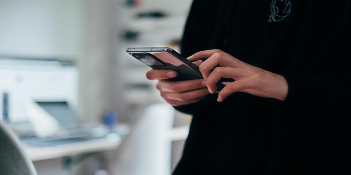 block GPay, PayTM, PhonePe when phone is lost