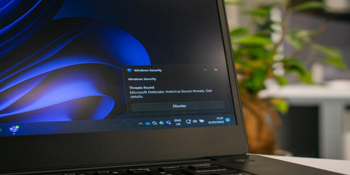 Double-click is not opening Windows Defender Scans