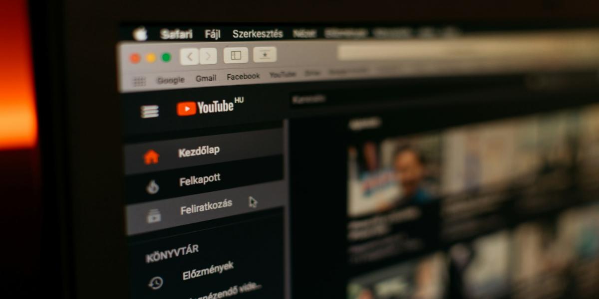 il computer si spegne durante la riproduzione o la visione di