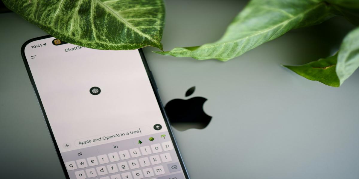 crear una salida ChatGPT con sonido natural