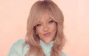 <b>Fenty Beauty By Rihanna Behind The Brand With Rihanna | FENTY HAIR pub</b>