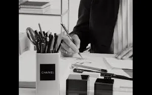 <b>CHANEL BLEU DE CHANEL L’EXCLUSIF: an exceptional creation. pub</b>