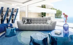 <b>Roche Bobois Canapé Setup, design Sacha Lakic pub</b>
