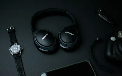 Audio Branding: Why Bose and Sony Focus on Silence in 2026