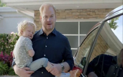 Who is the dad in the Chrysler Pacifica family commercial?