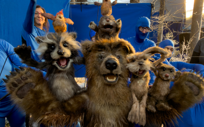 What song plays in the Apple Holiday 2025 commercial?