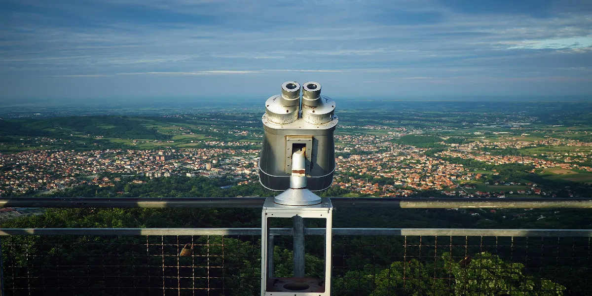 Tecnologías en turismo: recorridos virtuales y asistentes de