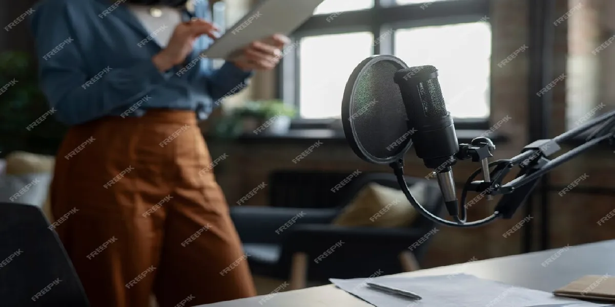 Reduce Microphone background noise using Voice Focus