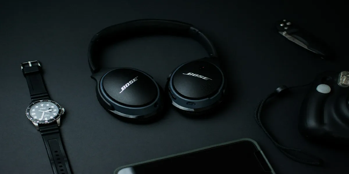 Bose vs Sony: The Sound of Silence in Noise-Canceling Ads