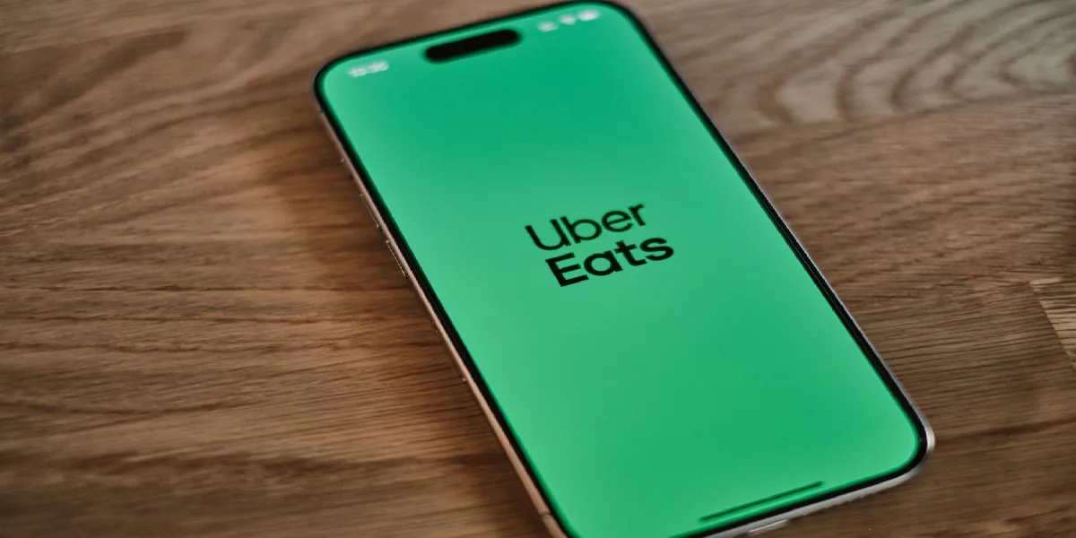 Uber Eats vs DoorDash: The Rivalry of Delivery Ads