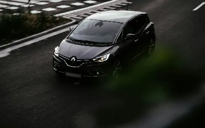 Renault-Anzeigen und ihr Sicherheitsvermächtnis