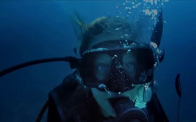 What song plays in the Mazda CX-90 “Feel Alive” ad?