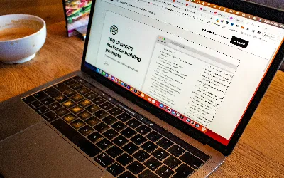 Comment dois-je utiliser la tendance pour l'image ChatGPT ?