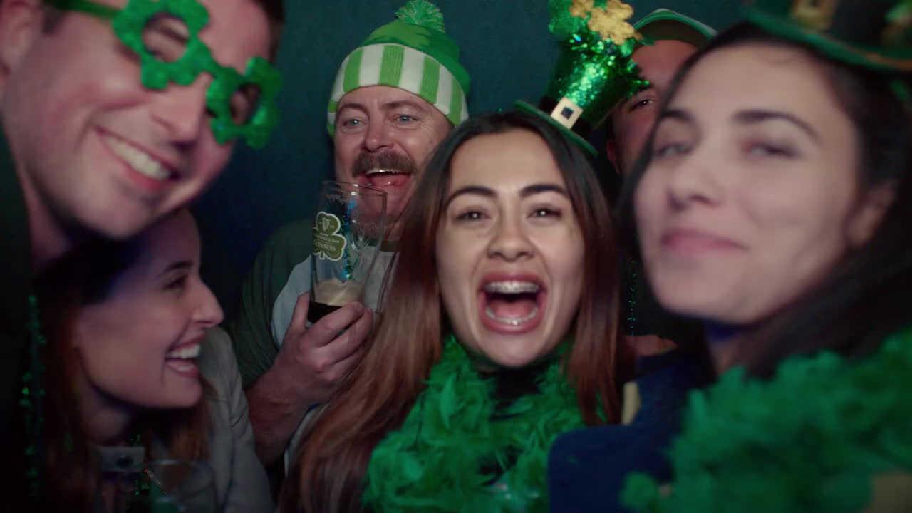 The Best Guinness TV Commercials ads in HD, pag