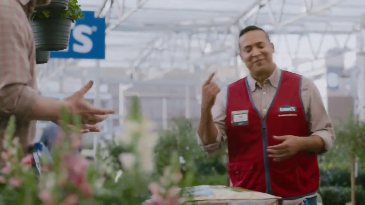 Lowe's Yard Off Garden Soil 2 for 12 Ad Commercial on TV