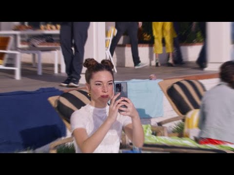 Samsung Girl In Galaxy S Ad Commercial On Tv