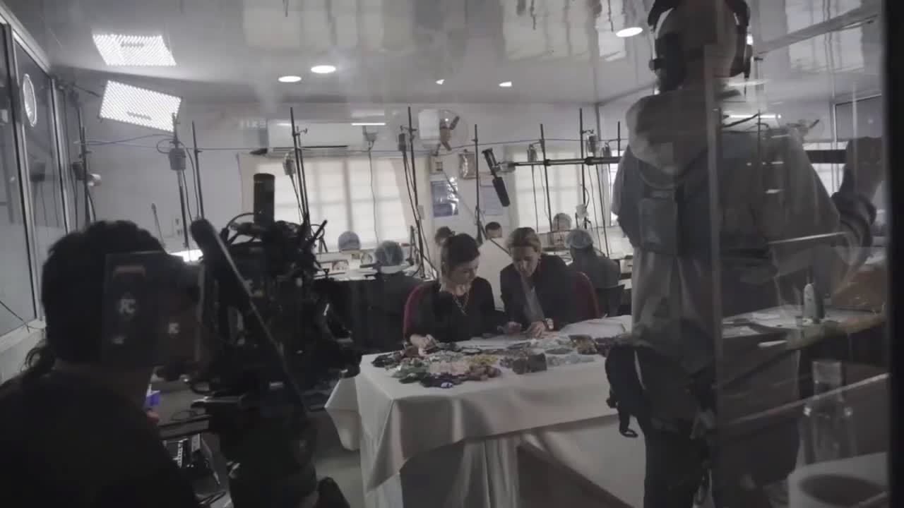  Documentary (making of) - English