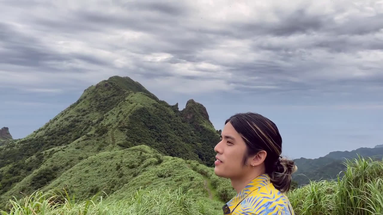  ZenGimbal: Create Unique Videos with Low-to-High Angle Shots