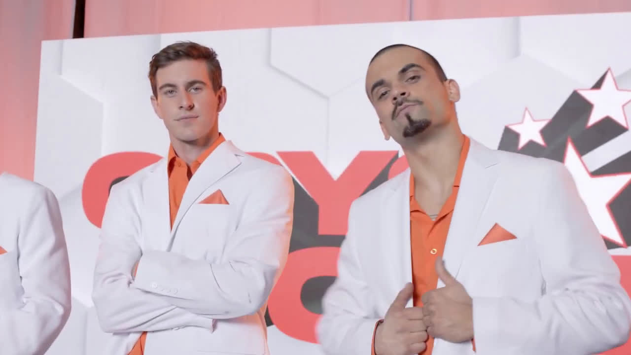 Del Taco Meet CRYS*P BOYZ Ad Commercial on TV 2021