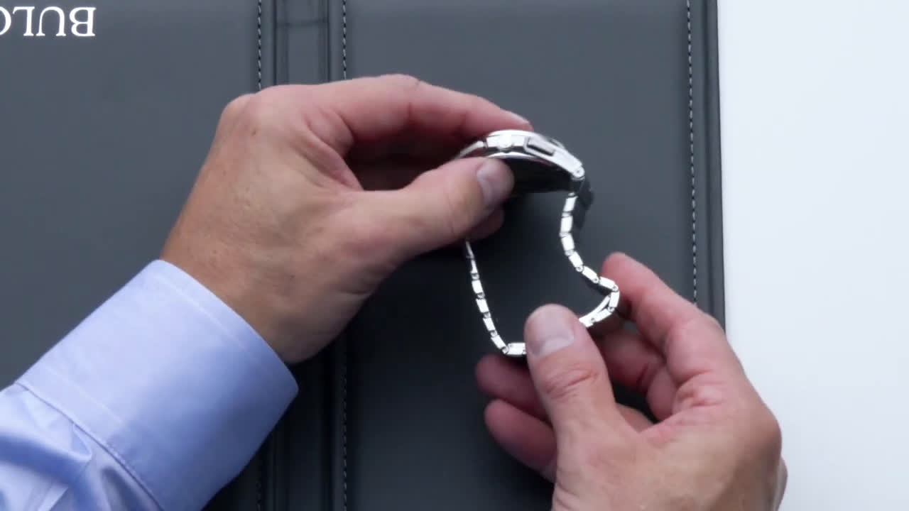  How to Size a Bulova Watch — Sizing Tool Method