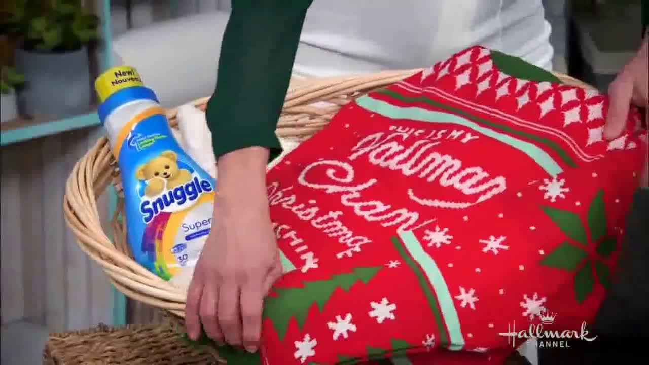  SuperCare - Home & Family- Holiday Are Here' Featuring Debbie Matenopoulos, Cameron Mathison