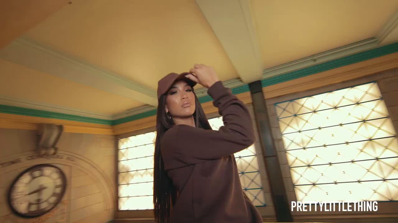  The AW Edit Featuring Samantha Rayner