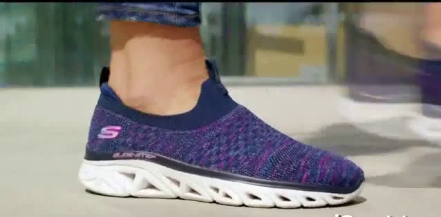 new skechers glide step