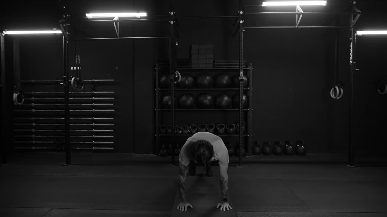  ATHLETICZ TRAINING. 01. Mark James