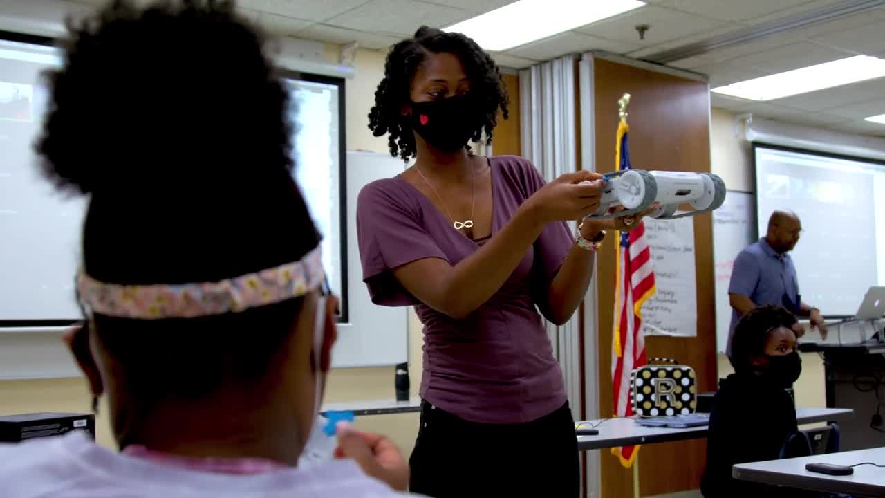  Innovative Learning taps mentors to create STEM career pathways | Verizon