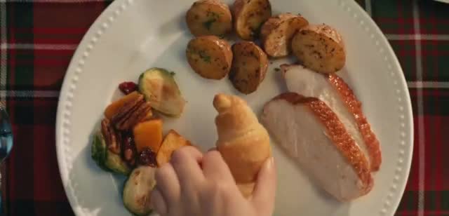  Crescents - 'Holidays: Tree Topper'