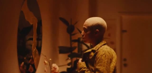  'Live in Original: Golden Faces'