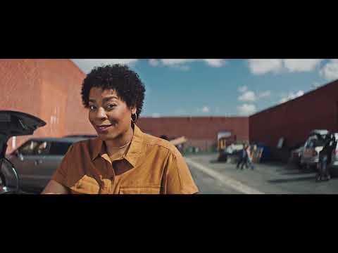  Woman going to the supermarket with her shopping cart