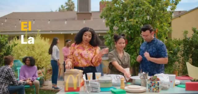  The girl's food delivery