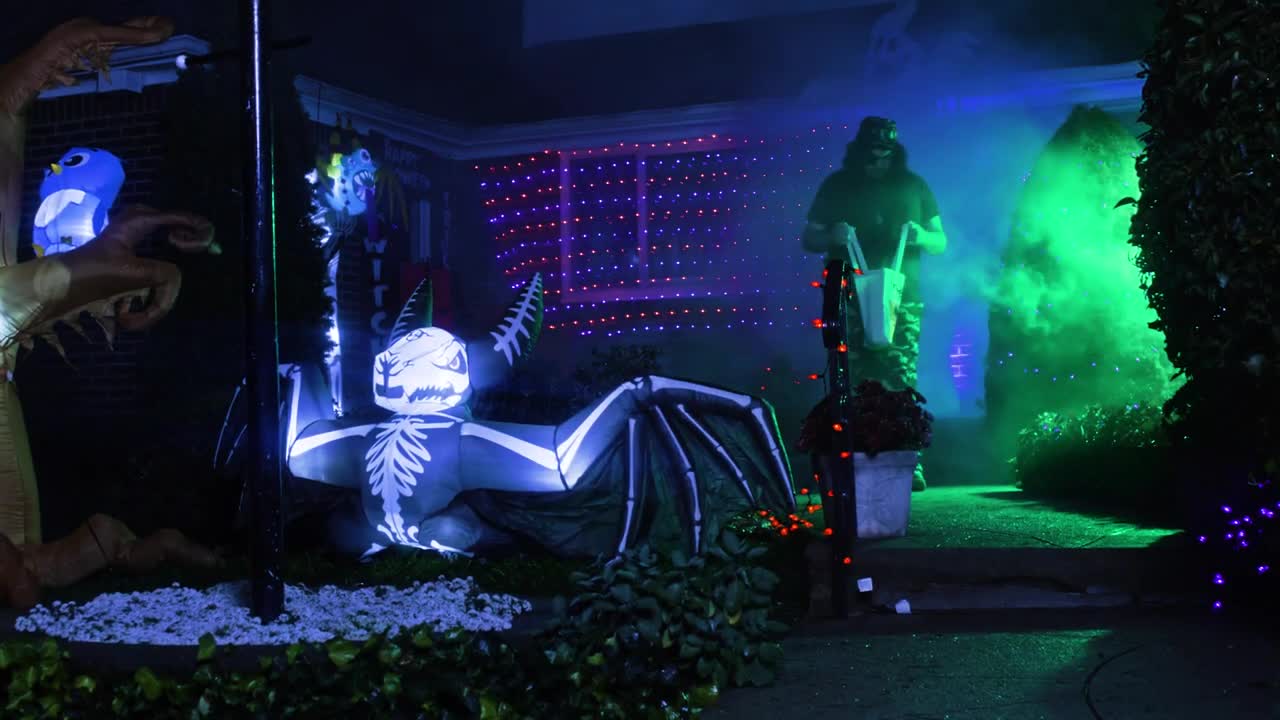  CAUGHT STEALING G FUEL ON HALLOWEEN!