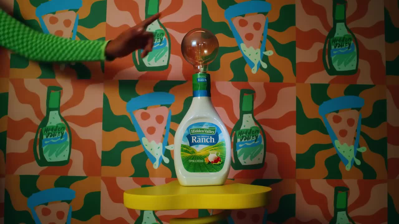 Hidden Valley Ranch Sauce on pizza