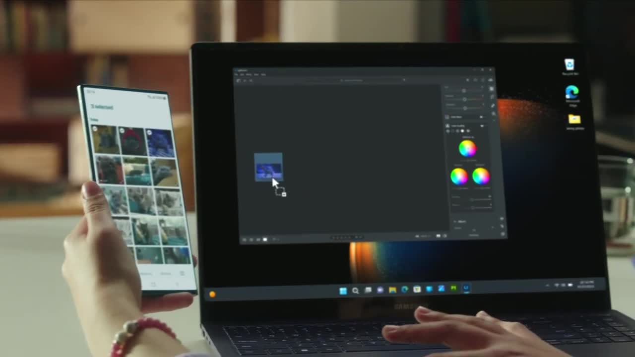 Samsung Galaxy S23 Ultra Meets GalaxyBook3 Ultra 
