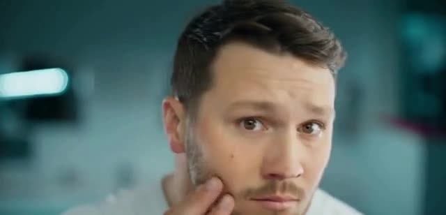 Gillette clean smooth and mold