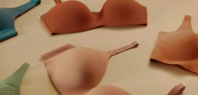 Knix 'Struggling With Your Bra: Try Knix'