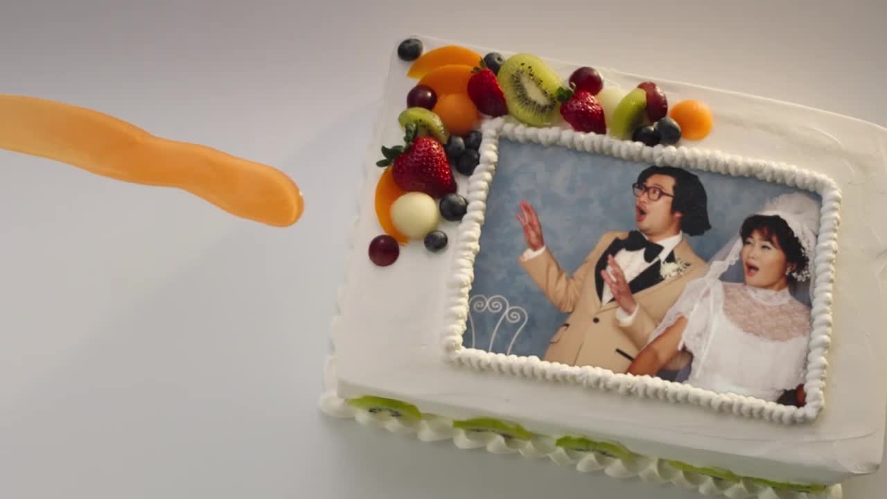  Wedding Cake with Photo Reacts