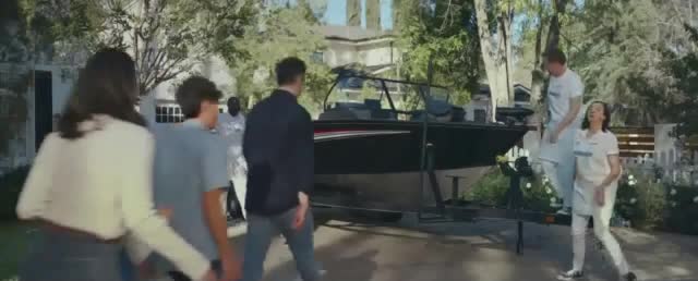 Progressive 'Family Pictures'