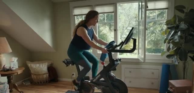 Peloton Take away an exercise routine package