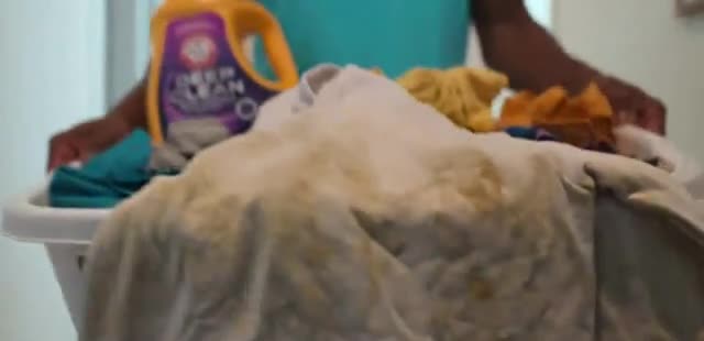 Arm & Hammer Laundry Deep Clean Detergent 'Laundry Day: Dig Deep'