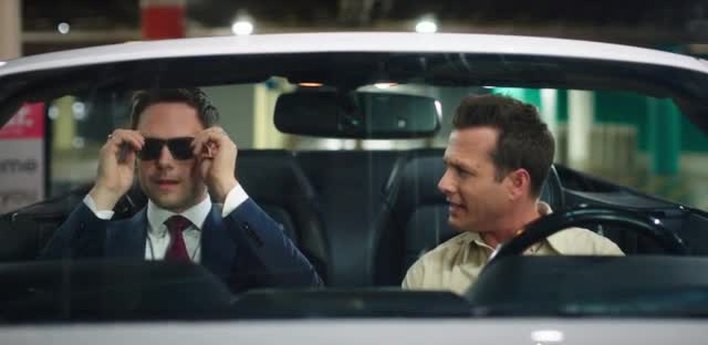 T-Mobile 'Magenta Status: Up to $800 for Your Phone'